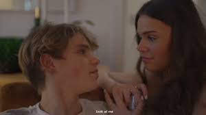 Ella Leon's Instagram, Twitter & Facebook