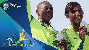 Isaquias queiroz e jacky godmann garantiram vaga nas semifinais do c2 1000. Canal Olimpico Do Brasil Erlon Souza E Isaquias Queiroz Ficam Com A Prata Na Canoagem C 2 1000m