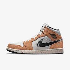 His mother is white and his father is black. Air Jordan Schuhe Fur Herren Nike De