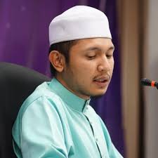 Abdul Halim Abdullah (@insan_kecil)