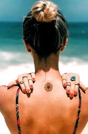 Pin By Daniela Fernandez On Tattoos Small Tattoos Simple Cute Small Tattoos Neck Tattoos Women