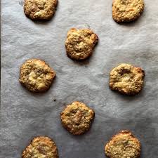 Recipe White Chocolate Apricot Oatmeal Cookies Brick Tin In 2020 Oatmeal Cookies Chocolate Apricot Chocolate Oatmeal Cookies