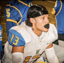 Lloyd Bourdon's Instagram, Twitter & Facebook