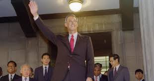 Except for an imposing height most unusual. Esm Goh Reflects On How He Became Pm 30 Years Ago After Undergoing Second Surgery In A Week The Independent News