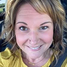 Shannon Mciver's Instagram, Twitter & Facebook