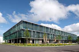 Swaja facade sdn bhd | 121 followers on linkedin. Folded Glass Facade For The New Lidl Schweiz Headquarters Glas Trosch Glassonweb Com