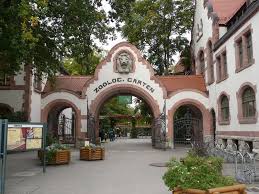 Der zoo leipzig ist ein 26 hektar (davon 2,1 hektar wasserfläche) großer parkartig gestalteter zoologischer garten am rosental, nordwestlich der leipziger innenstadt. Zoologischer Garten Leipzig In Leipzig Germany