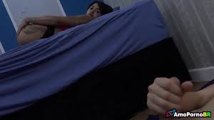 Tocando punheta olhando a novinha rabuda - XNXX.COM