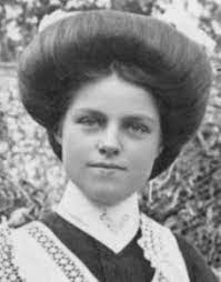 Pin By Katelyn Sigworth On Vintage Womens Hairstyles Shoulder Hair Edwardian Hairstyles