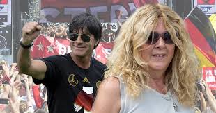 Joachim löw büyük ihtimalle berlin'deki. Daniela Low Erwischt Bunte De