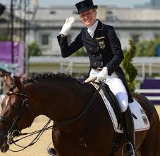 Der sechsmalige olympiasieger reiner klimke ist tot. Wie Die Deutschen Reiter Wieder Weltspitze Werden Welt