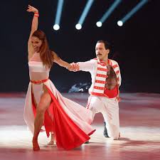 Let's dance luca hänni & christina luft doch ein paar? Let S Dance Tour Oliver Pocher Beleidigt Seine Tanzpartnerin Stern De