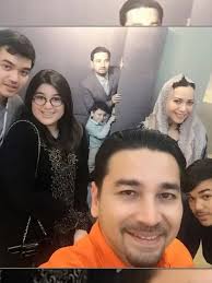 Kisah Cinta Umar Lubis dan Vela, Surat-suratan Jakarta Australia