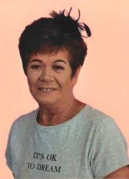 Kellie Roche's Instagram, Twitter & Facebook