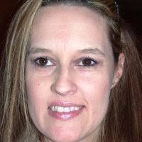 Vicki Holifield's Instagram, Twitter & Facebook