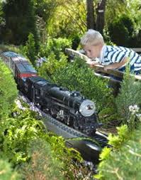 Train set in the garden! Trains Running Through The Gardens Model Trains Garden Railroad Garden Trains
