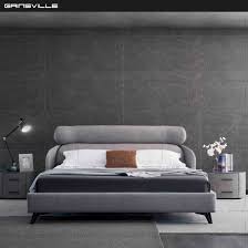 Wood color is in a cherry finish. China Monza Bed Home Furniture With Metal Headboard For Modern Bedroom Furniture King Bed Photos Pictures Made In China Com