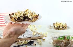 Tarte Cookie Chocolat Popcorns Et Caramel Au Beurre Sale Brian Iz In The Kitchen