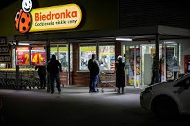 Strona główna wiadomości polska dziś niedziela handlowa. Biedronka Godziny Otwarcia Wydluzone Do 24h Lista Sklepow Calodobowych To Powrot Akcji24 Z Czasow Lockdownu Dziennik Zachodni