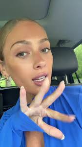 Reagan Marie Taylor Eyebrows