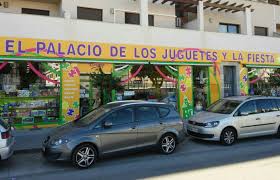 El Palacio de los juguetes y la fiesta