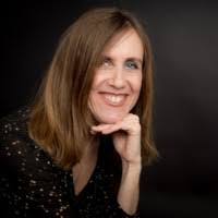 Jackie Ernst's Instagram, Twitter & Facebook