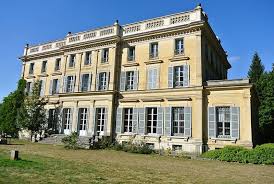 Chateau De Vaugien Sur La Commune De Saint Remy Les Chevreuse Departement Des Yvelines En 2020 Chevreuse Chateau Chateau France