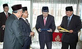 Ia merupakan platform dalam talian bagi perkhidmatan kepada para sebarang kemusykilan dan pertanyaan lanjut berkaitan thijari, sila kunjungi pejabat cawangan th yang berdekatan atau hubungi Lembaga Tabung Haji Serah Zakat Perniagaan Lebih Rm6 Juta Lembaga Zakat Selangor