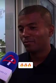 Rey Koranteng Cerna Barva