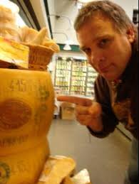 Cheddar: A Journey to the Heart of America's Most Iconic Cheese: Edgar,  Gordon: 9781603587044: Amazon.com: Books
