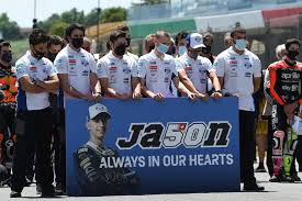 Medical officers evacuate swiss moto3 rider jason dupasquier after a crash during a qualifying session of the italian grand prix at the mugello race track. Gl Mbuvswhbqgm