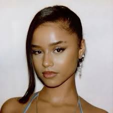 Prayers up for #tyla as she just recently passed out for unknown reasons 😱 