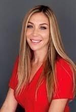 Donna Comiskey's Instagram, Twitter & Facebook