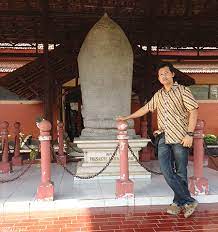 Anjuk ladang buka jam berapa : Mampir Ke Museum Anjuk Ladang Sang Vectoria Jenaka