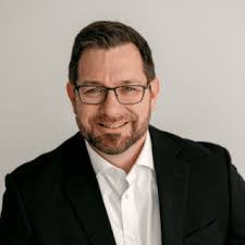 Eric Maciolek's Instagram, Twitter & Facebook