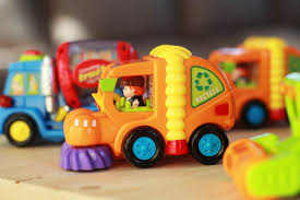 Cele mai vândute cele mai recente preţ: Trei Idei De JucÄƒrii Captivante È™i Educative Pentru Copii Sub 3 Ani P Printesa Urbana Blog Cald De Familie