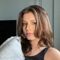 Erin Sayers's Instagram, Twitter & Facebook