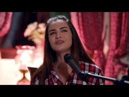Yeni Gelin Ayrilik Zor Klip 18 Bolum Feride Hilal Akin Onur Baytan Youtube Sarkicilar Pop Muzik Gelin