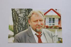 Andrzej grabowski przyznaje, że nie jest to dla niego powód do radości. Autografy Macka Macderer Andrzej Grabowski