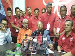 We did not find results for: Dr Mahathir Tak Terkejut Agong Letak Jawatan