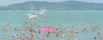 A balaton rendelkezik európa egyik legtisztább víztükrével. Te Is Atuszod Hetvegen A Balatont Likebalaton
