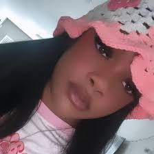 Nika Johnson's Instagram, Twitter & Facebook