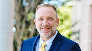 St. Petersburg promotes Rob Gerdes to city administrator