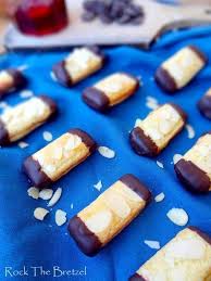 Bredele 2014 Partie 2 Croquants Aux Noisettes Batonnets Choco Framboise Rock The Bretzel Recette Alimentation Framboise Noisette