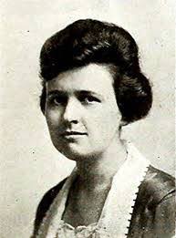 Alice Mcclary's Instagram, Twitter & Facebook