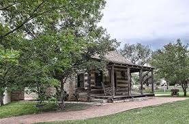 Town Creek Log Cabin In Fredericksburg Texas B B Rental Places To Go Cabin Log Cabin Homes Cabin Homes