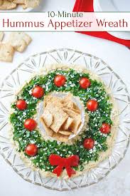 Hitta och spara idéer om christmas appetizers på pinterest. Easy Christmas Appetizer Hummus Wreath Two Healthy Kitchens