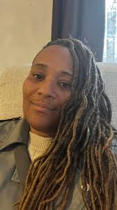 She's finally living for herself again! She's started loving life again♡