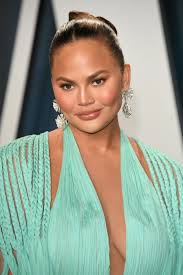 Check out these 50 beautiful hairstyles for women over 60. Chrissy Teigen S New 90s Feathered Haircut Looks Incredible