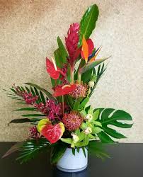 Bird Of Paradise Arrangement Ideas Arrangement Birds Of Paradise Tropical Flowers Hawaiian Tropical Floral Arrangements Tropical Flower Arrangements Hawaiian Flower Arrangements